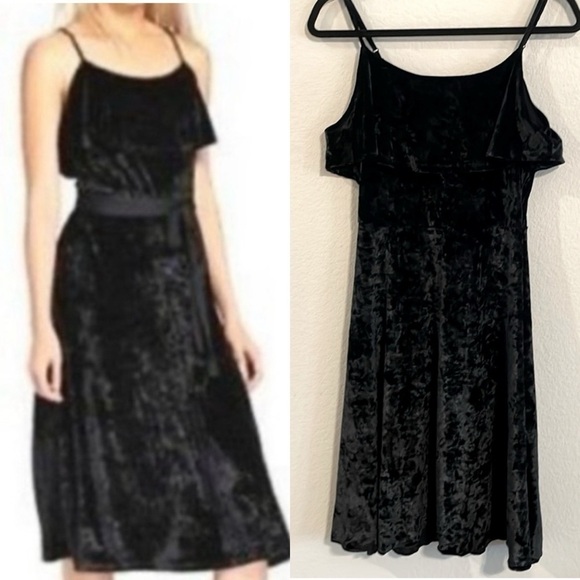 Who What Wear Women’s Midi Dress Small Black Crushed Velvet Ruffle Whimsigoth - Picture 1 of 15